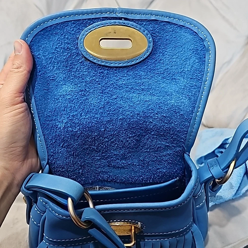Dooney Lulu Fiona Crossbody - Picture 4 of 13